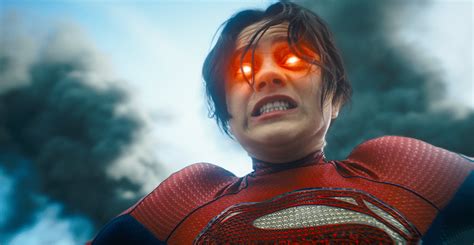 The Flash’s Supergirl is a perfect fit for a dying DC  .